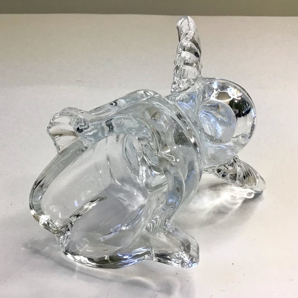 Vintage Angel Cherub Taper Candle Holder Heavy Clear Glass 5.25”H Excellent - Picture 11 of 12
